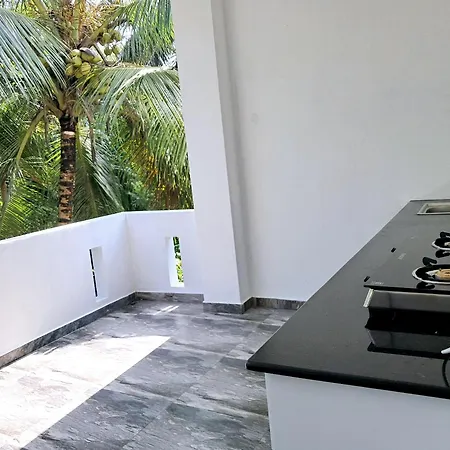 Fortress Holiday Apartments Hikkaduwa Exterior photo